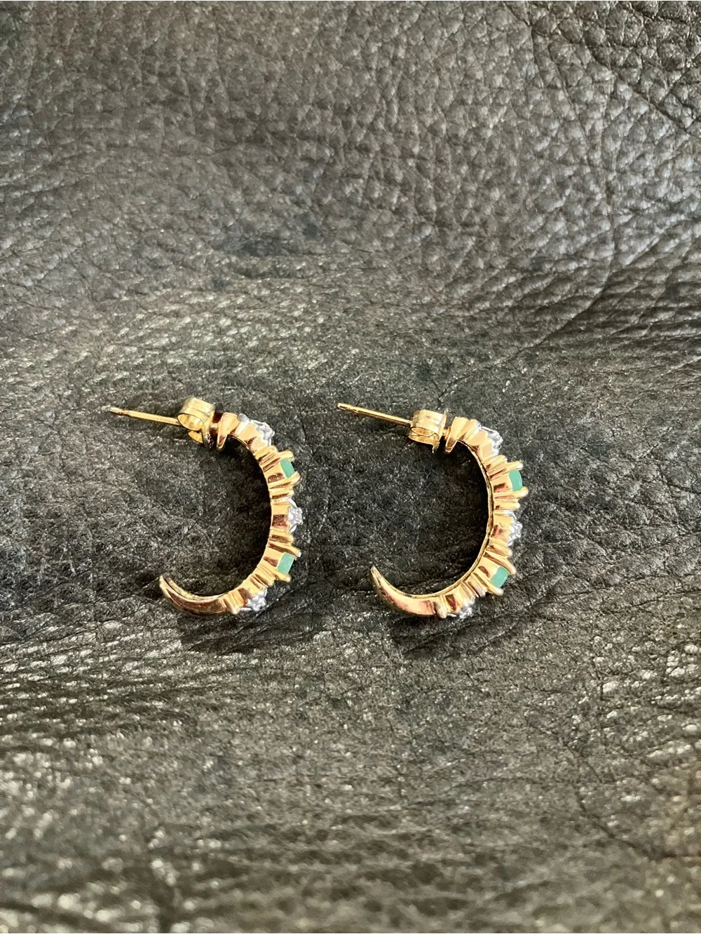 N/A genuine emeralds